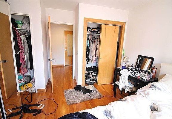 3rd image of 25 Avenue C APT 4A