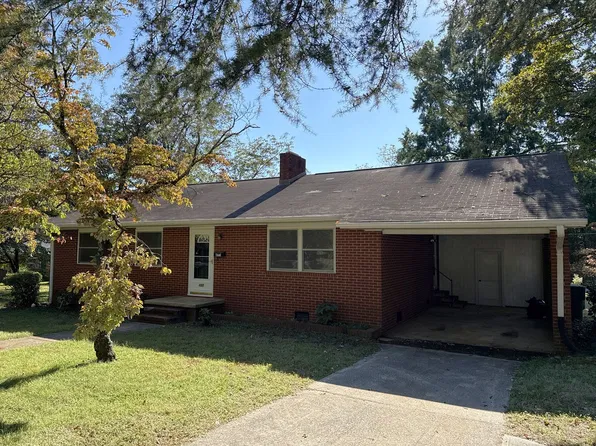 805 E Iredell Ave, Mooresville, NC 28115