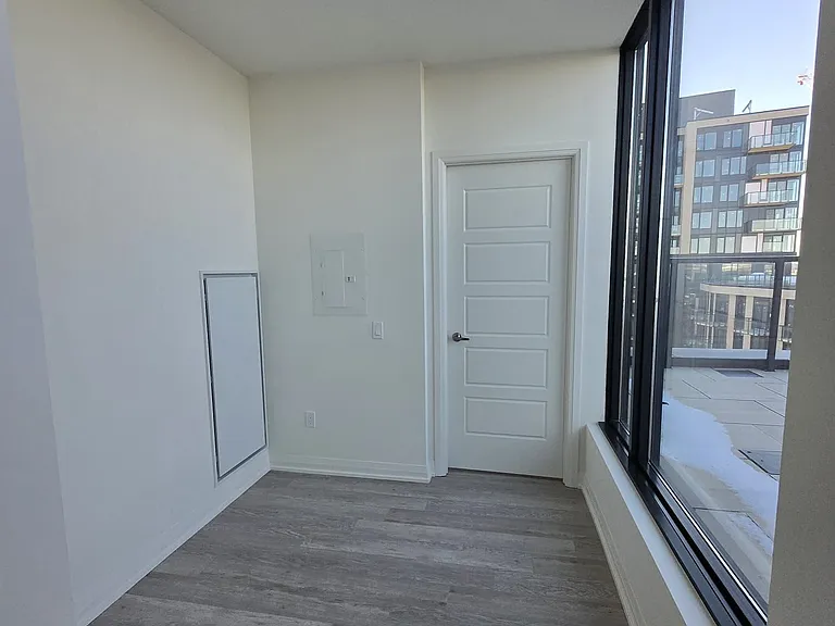 1415 Dundas St S #701 — Photo 13