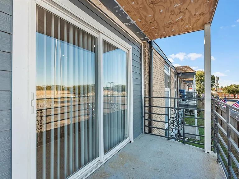 The Citadel at Med Center Houston Apartments — Photo 5