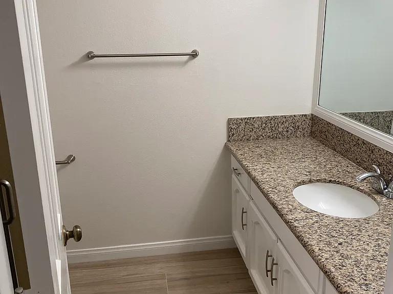 17200 Newhope St #27B — Photo 9