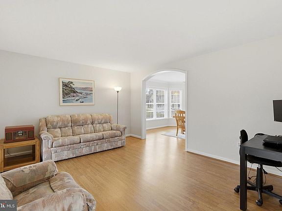 2nd image of 505 Kilkenny Ct