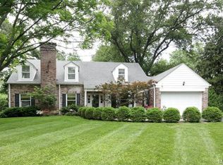 52 Willow Hill Rd, Saint Louis, MO 63124