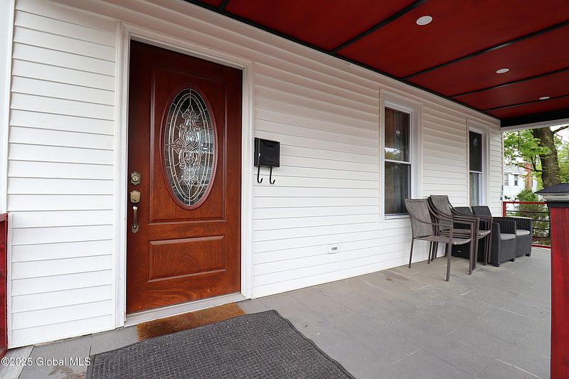 2nd image of 2346 William Street