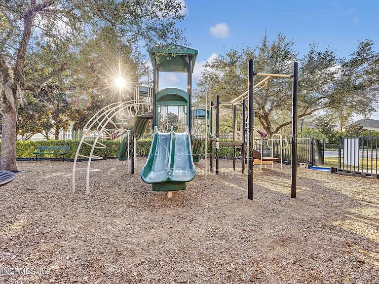 3857 Lionheart Dr — Photo 25