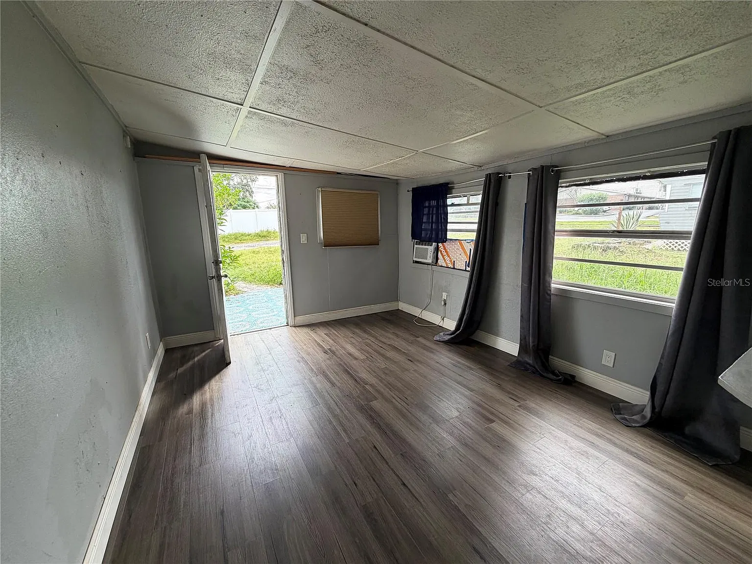 1 bed, 400 sqft, $1,350 — Photo 3