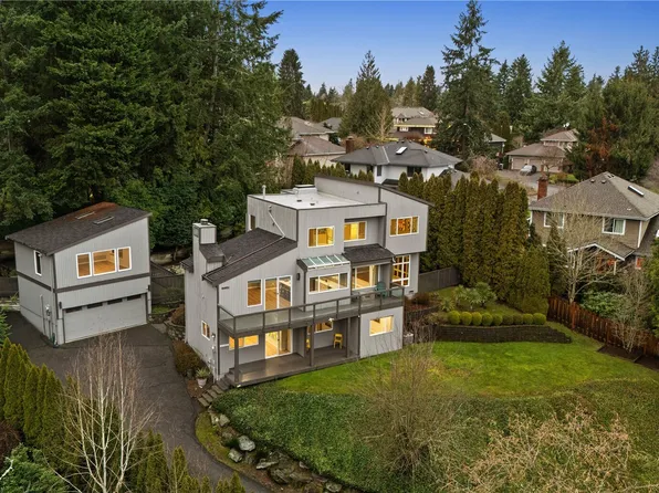 6021 158th Place NE, Redmond, WA 98052