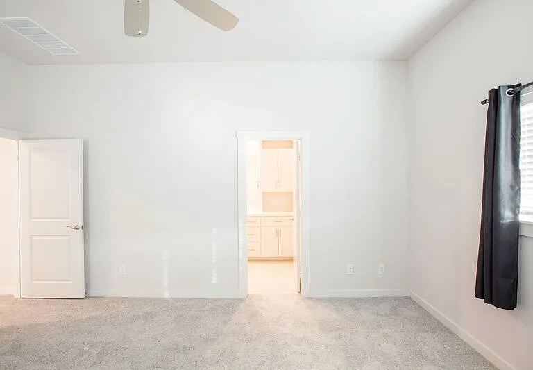 616 Laurel Ln — Photo 33