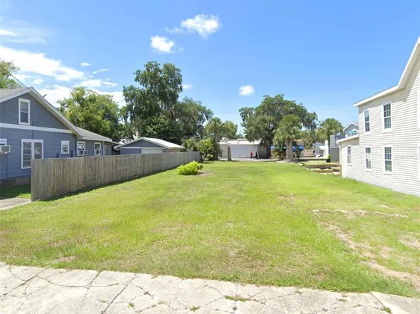609 Downing St #8, New Smyrna Beach, FL 32168