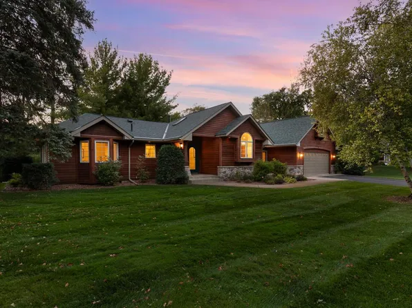 5910 Minnetonka Dr, Shorewood, MN 55331