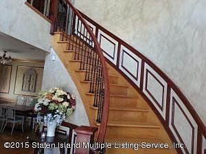 3rd image of 252 Swinnerton St