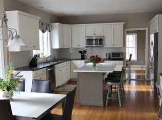 4 Hearthstone Rd, Hopkinton, MA 01748