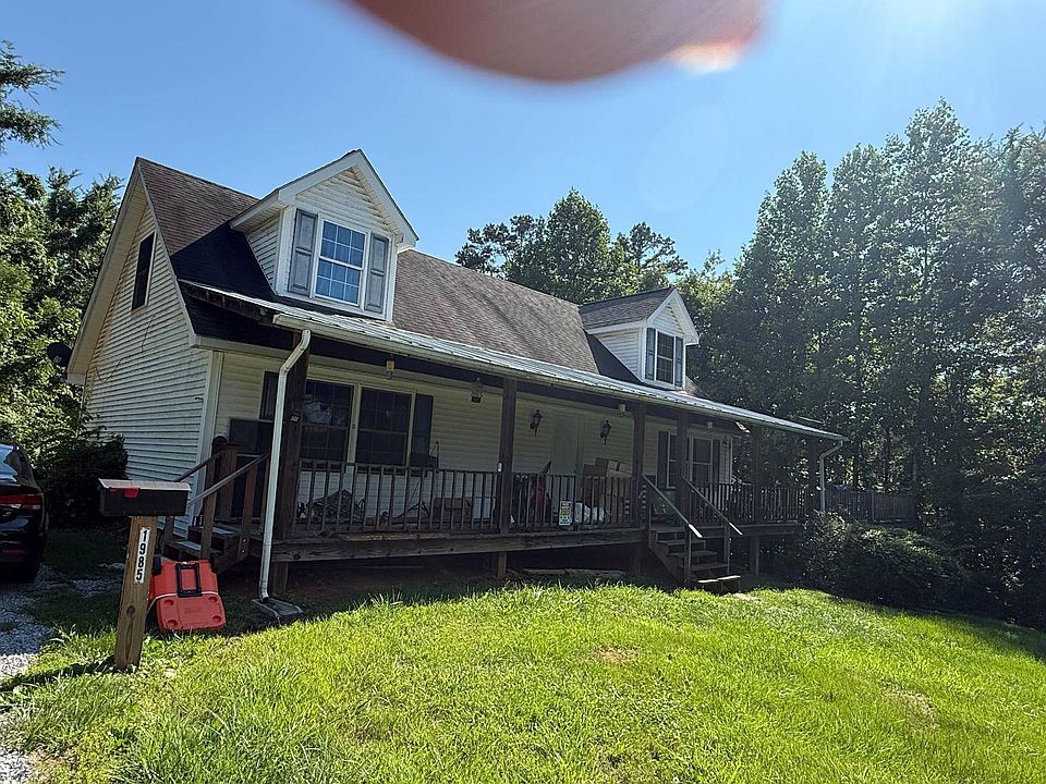 1st image of 1985 Poplar Springs Rd