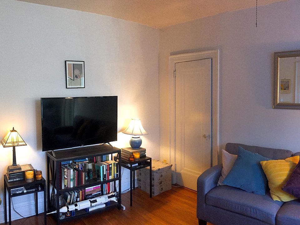 2nd image of 2456 20th St NW APT 201