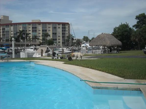 2830 NE 16th St, Pompano Beach, FL 33062