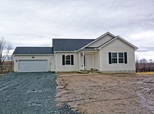 40 Kelly Ln, Halfmoon, NY 12065