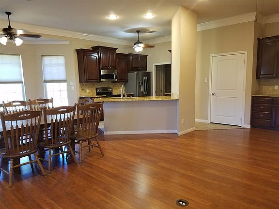 5th image of 1200 E Stegall Dr