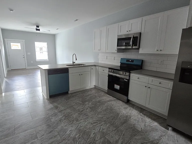 913 Cloud Springs Rd — Photo 17