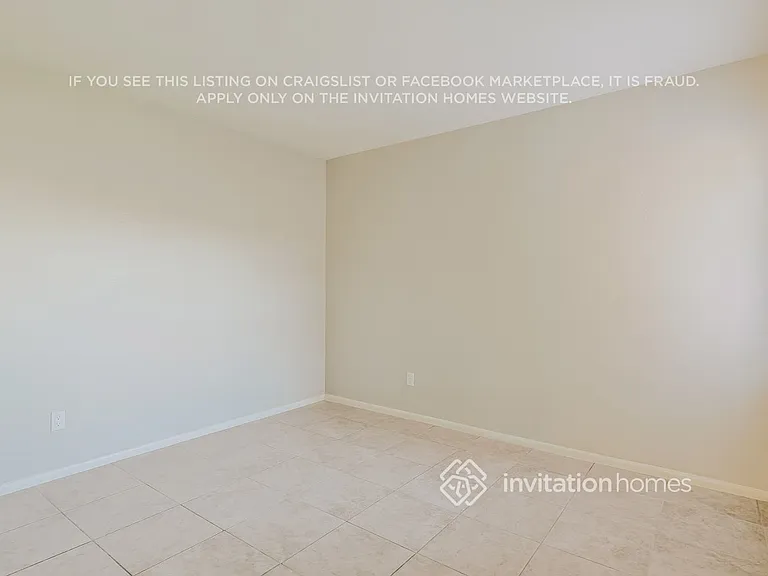5829 S 42nd St — Photo 12