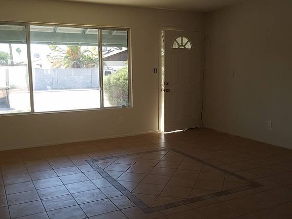 2nd image of 3061 S Longmore