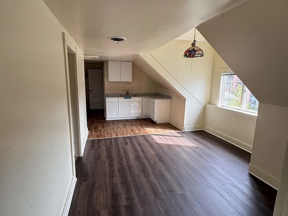 265 Winthrop Ave #3