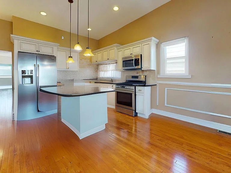 8902 Blue Grass Rd — Photo 45