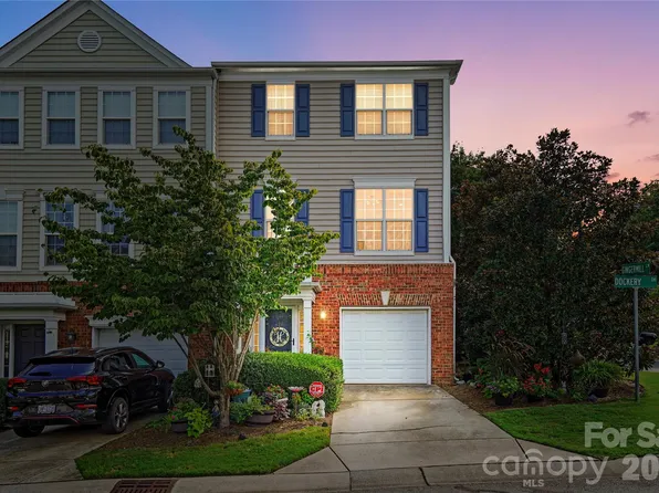 5325 Dockery Dr, Charlotte, NC 28209