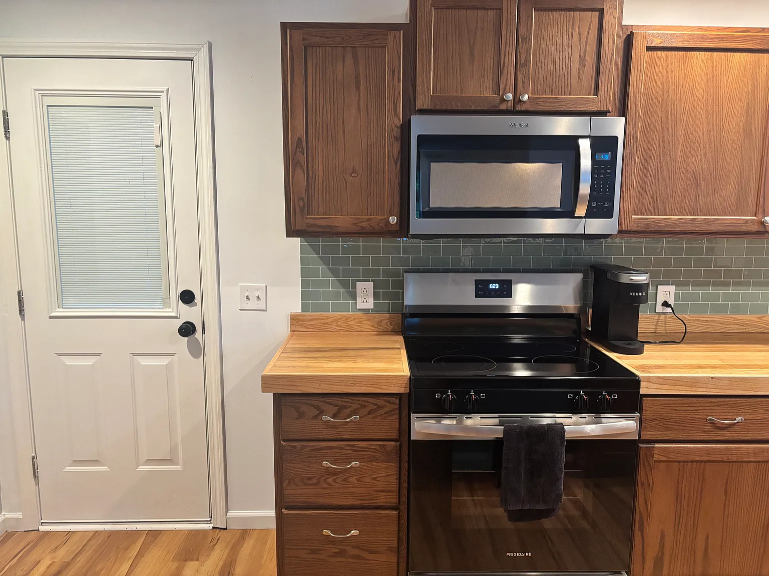 2 bed, 1.5 bath, 1100 sqft, $1,000 — Photo 4