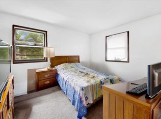 75 W Burda Pl, New City, NY 10956