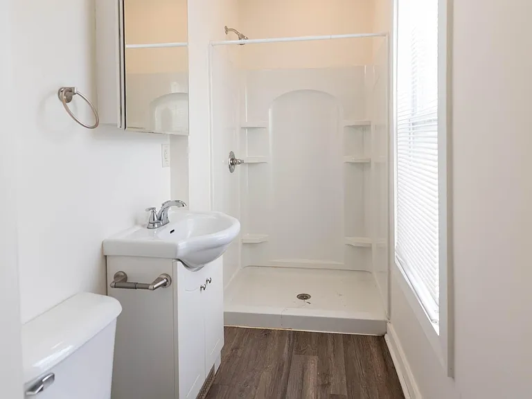 227 Humboldt Ave N #1 — Photo 14