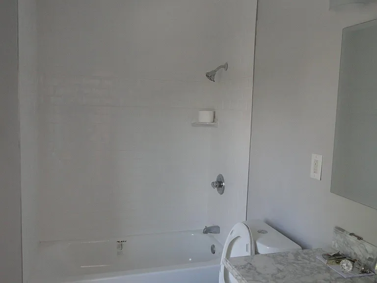 705 Quincy St NW — Photo 14