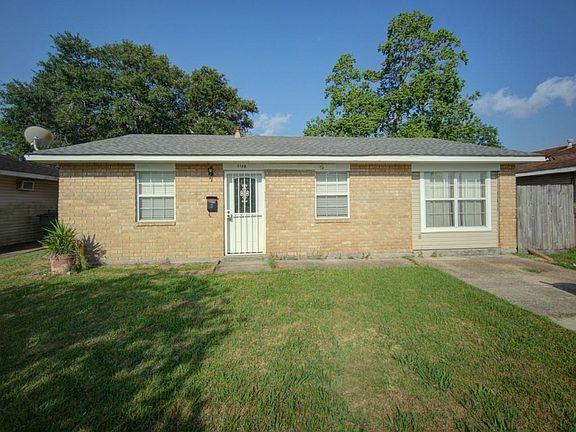2nd image of 1140 Sandalwood Dr