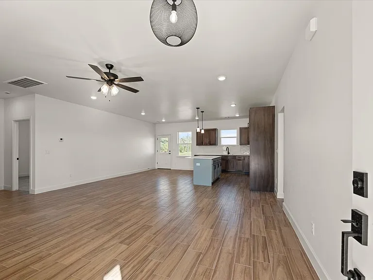 9738 Renee St — Photo 19