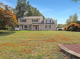 231 Brooke Meadow Rd, Berlin, CT 06037