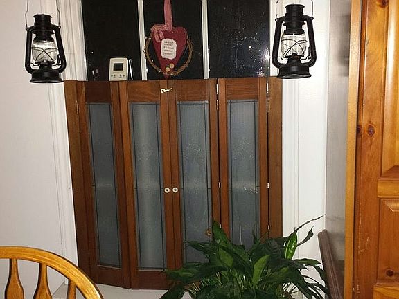 Dining window