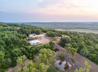 8000 E Canteen Rd, Newkirk, OK 74647