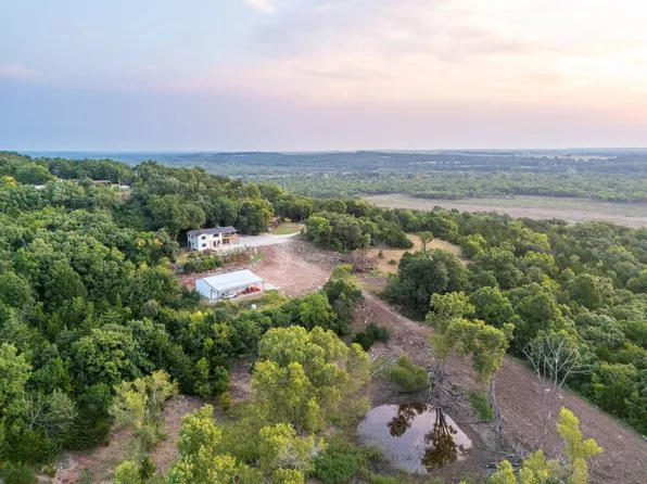 8000 E Canteen Rd, Newkirk, OK 74647