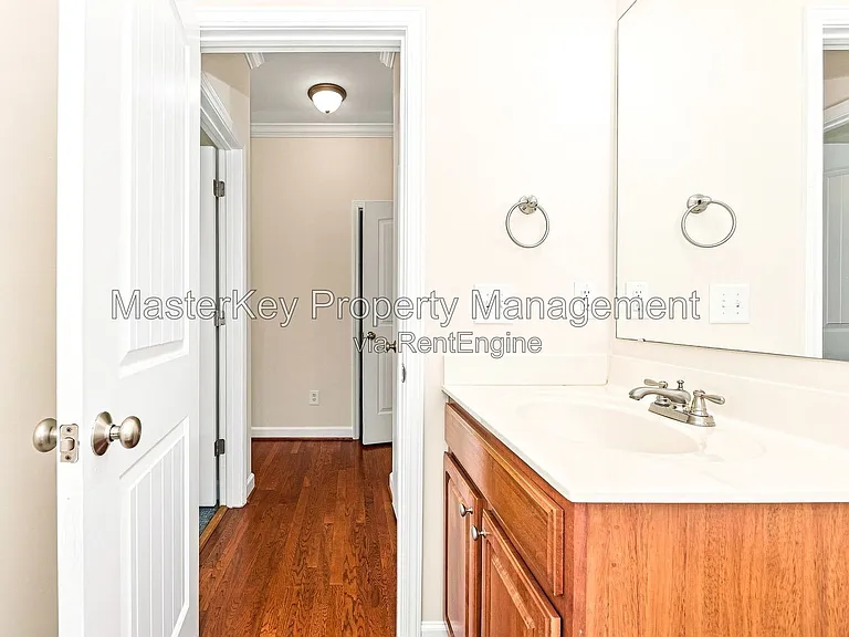725 Keystone Park Dr — Photo 15