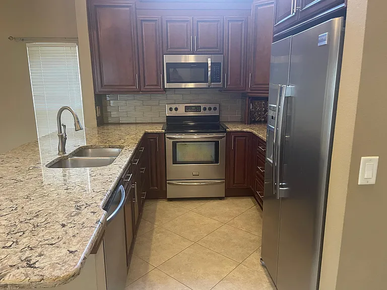 8919 Hannigan Ct — Photo 11