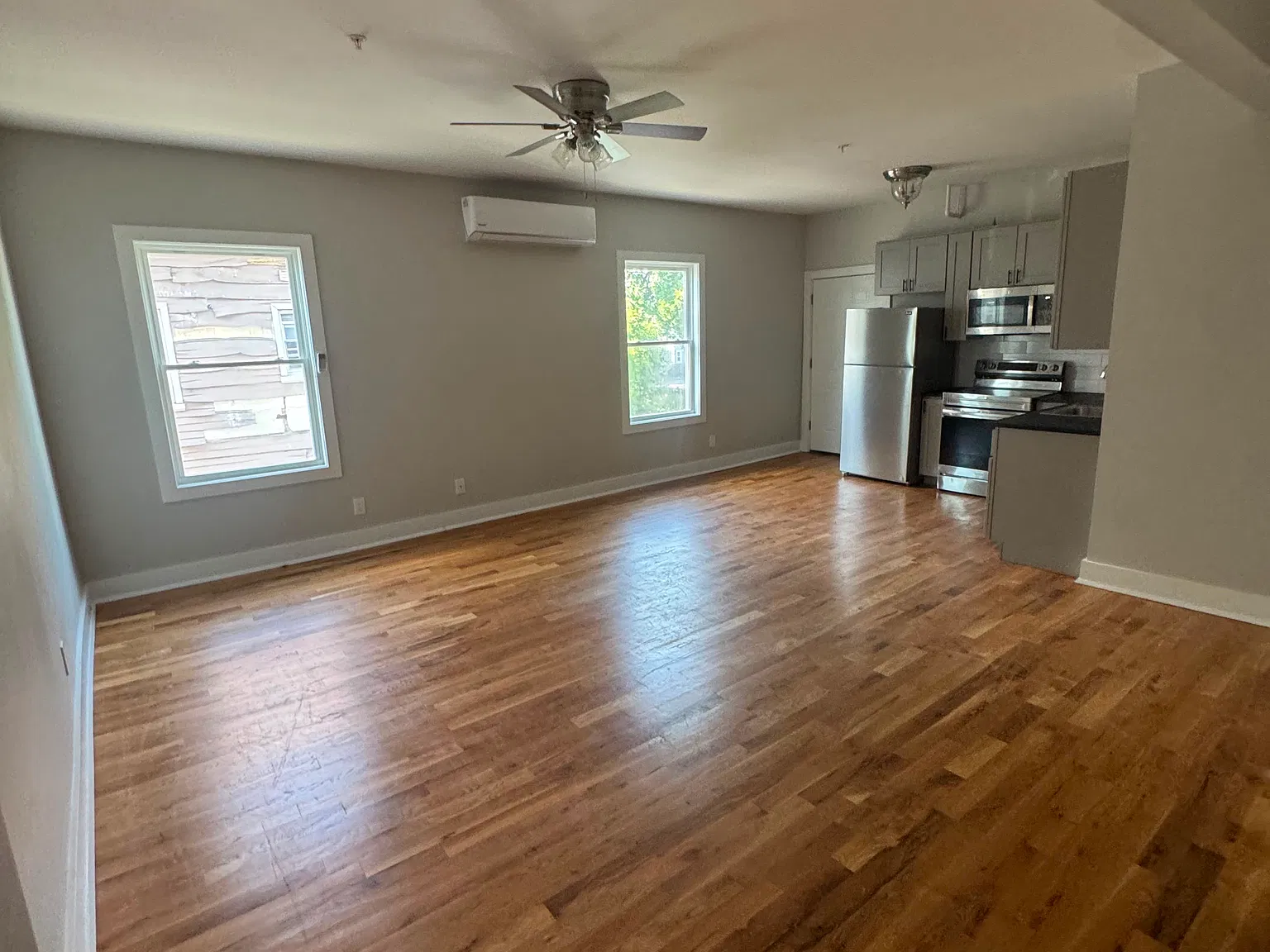 3 bed, $2,500 — Photo 3