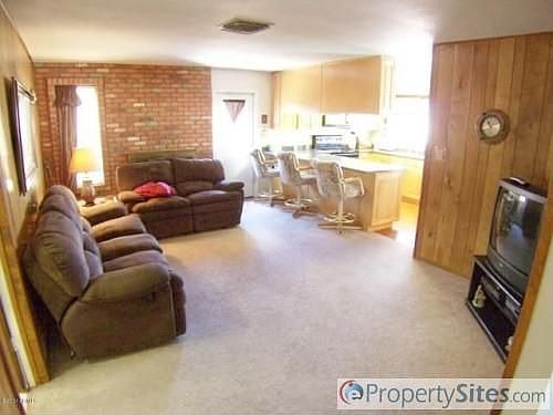 3rd image of 2172 E La Donna Dr