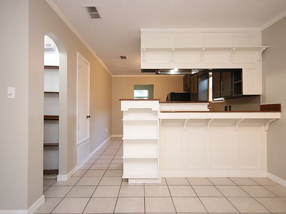 5th image of 7816 Deborah Dr