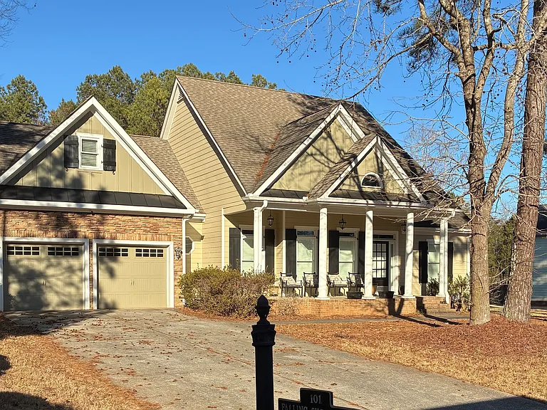 101 Falling Shoals Dr — Photo 1