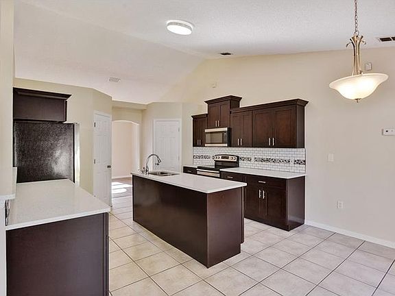 4th image of 1250 Sherbrook Dr