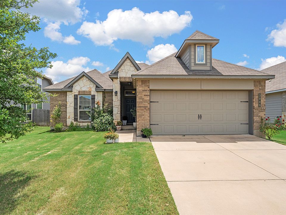 1st image of 3009 Gilchrist Dr