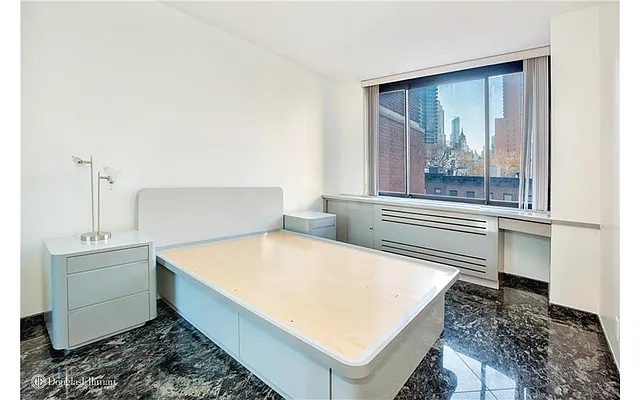 Rented by Douglas Elliman | media 16