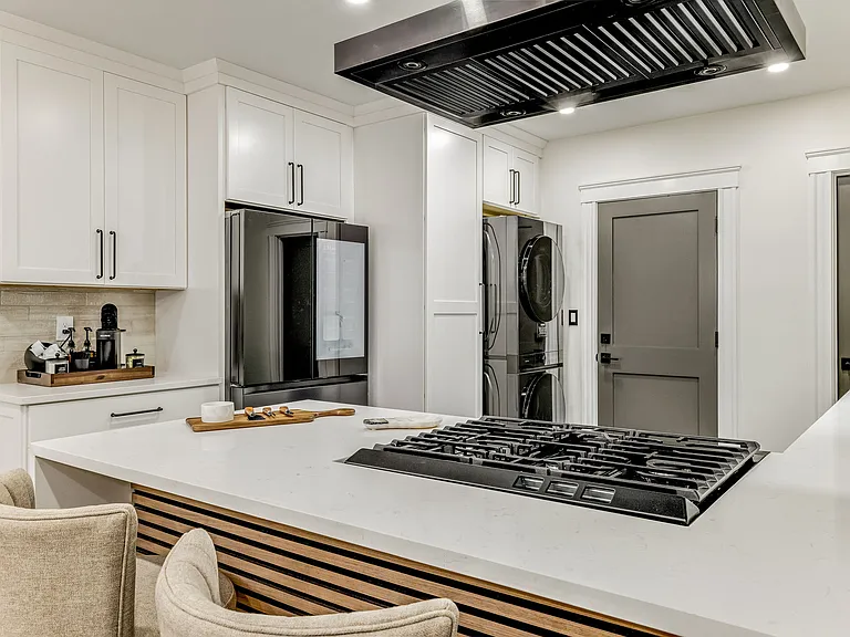 88 Gallivan Blvd #2 — Photo 15