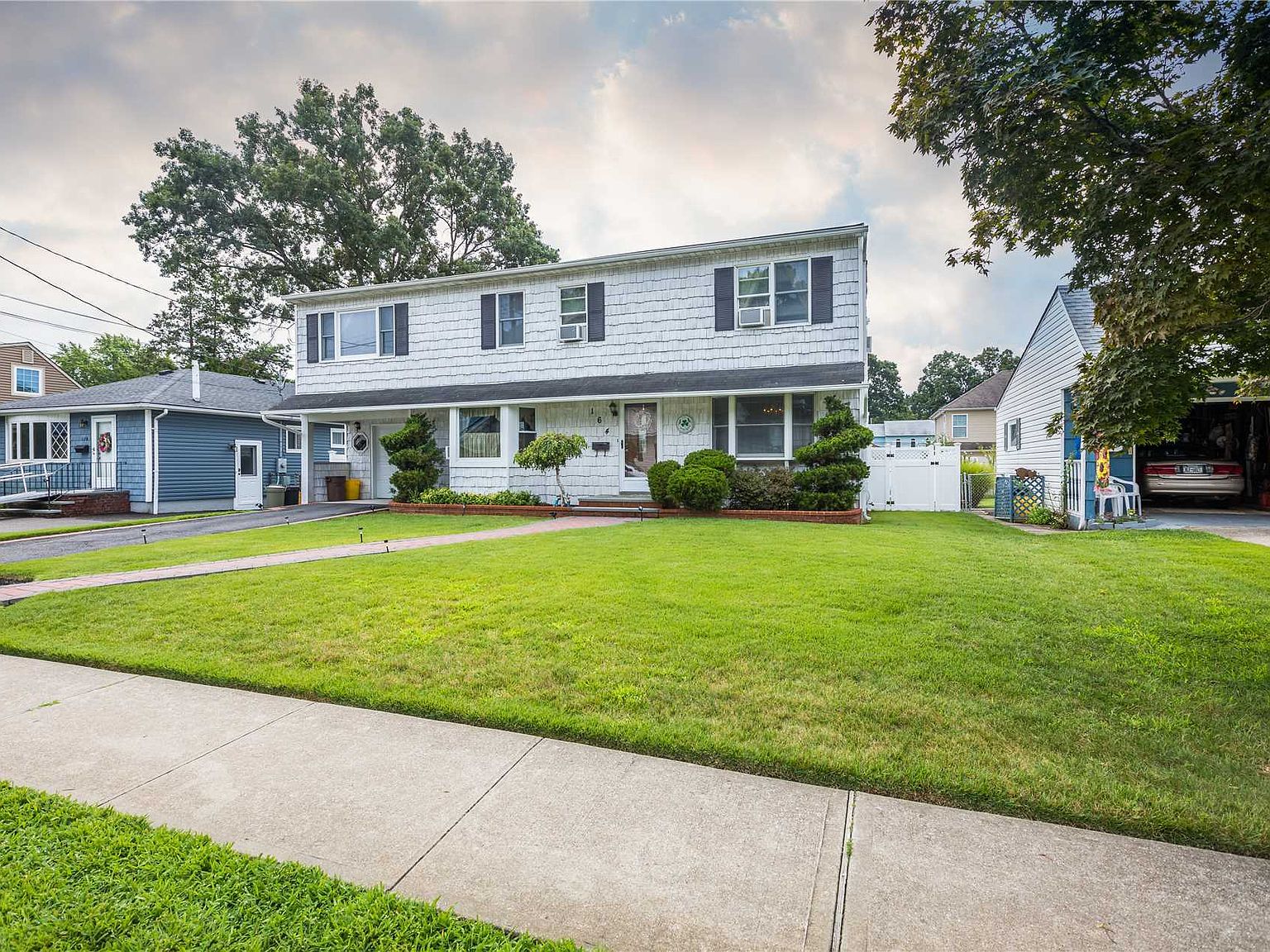 164 Lindbergh St, Massapequa Park, NY 11762 Zillow