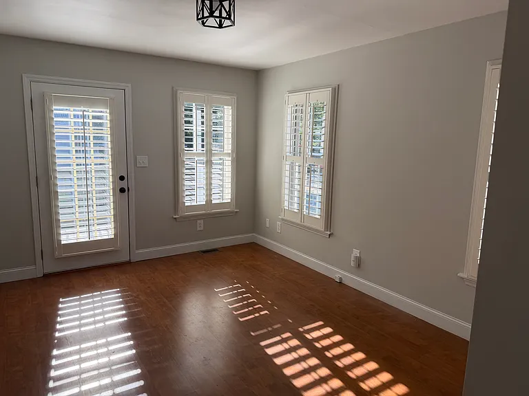 9314 Sawyer Rd — Photo 18