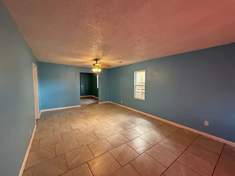 1212 S Lea St — Photo 3